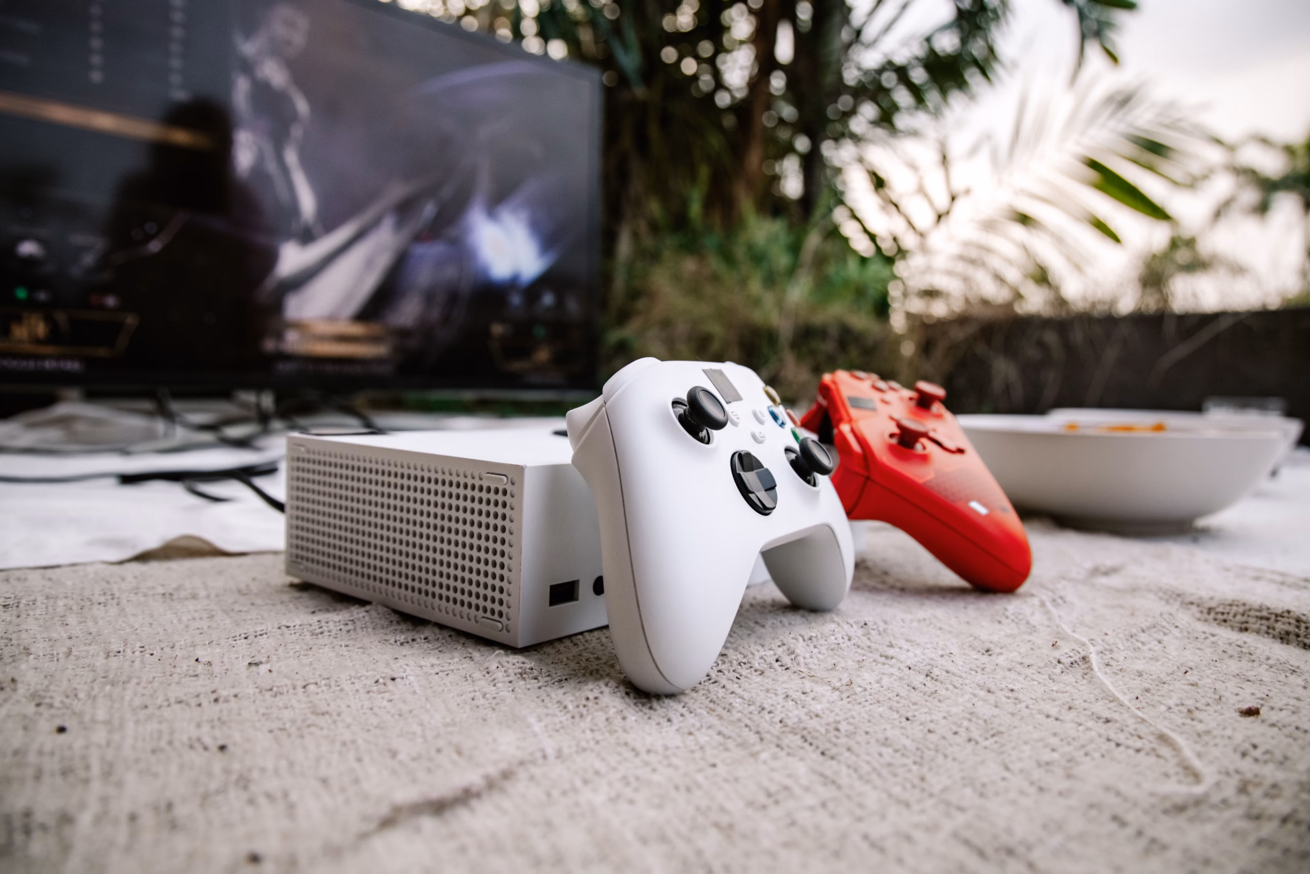 xbox series s with controllers